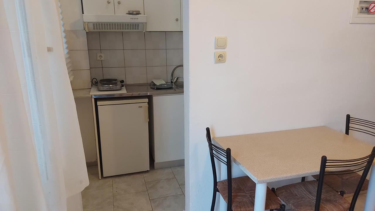 بوليخرونو Spanos Apartments Anna'S Lodge المظهر الخارجي الصورة