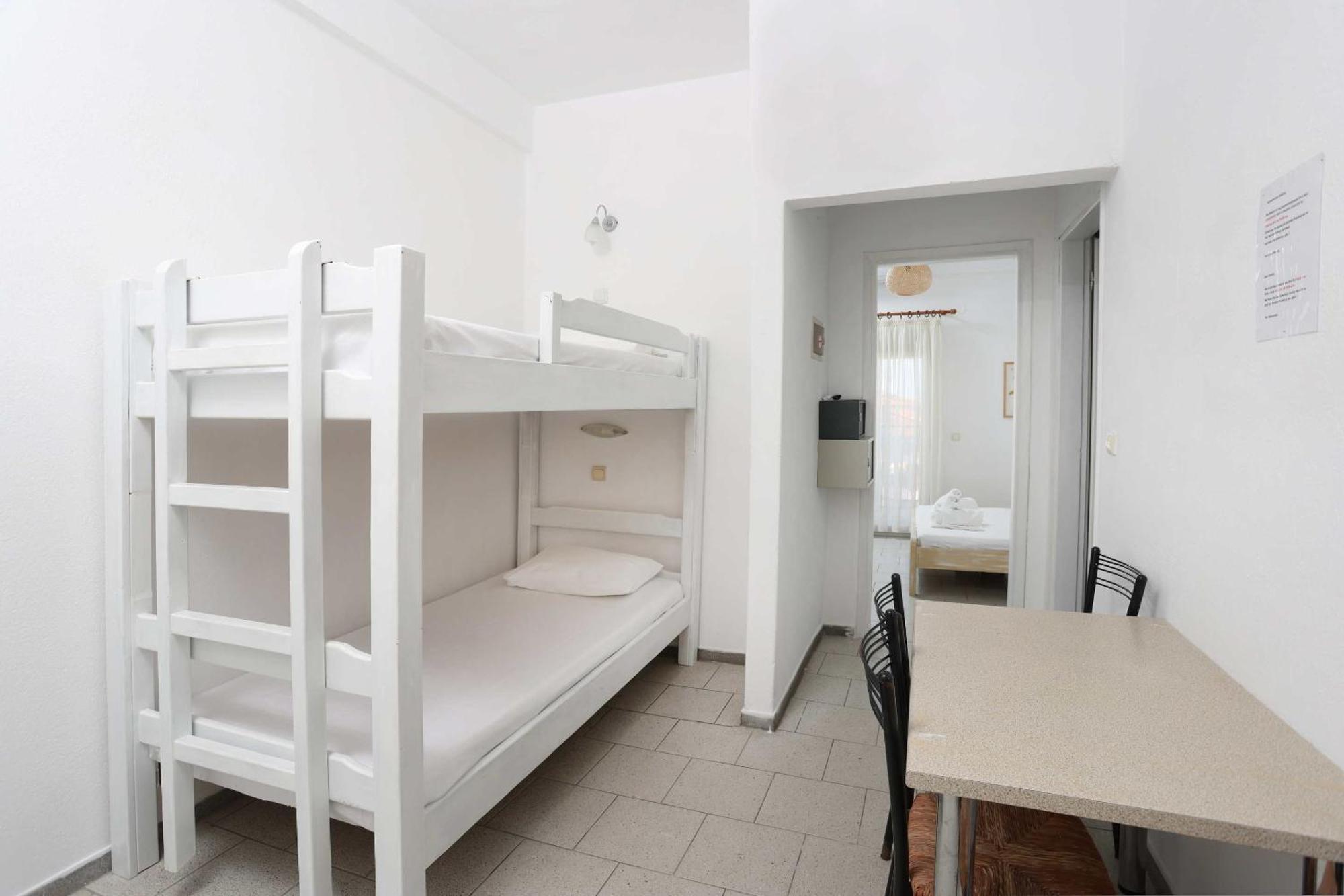 بوليخرونو Spanos Apartments Anna'S Lodge المظهر الخارجي الصورة