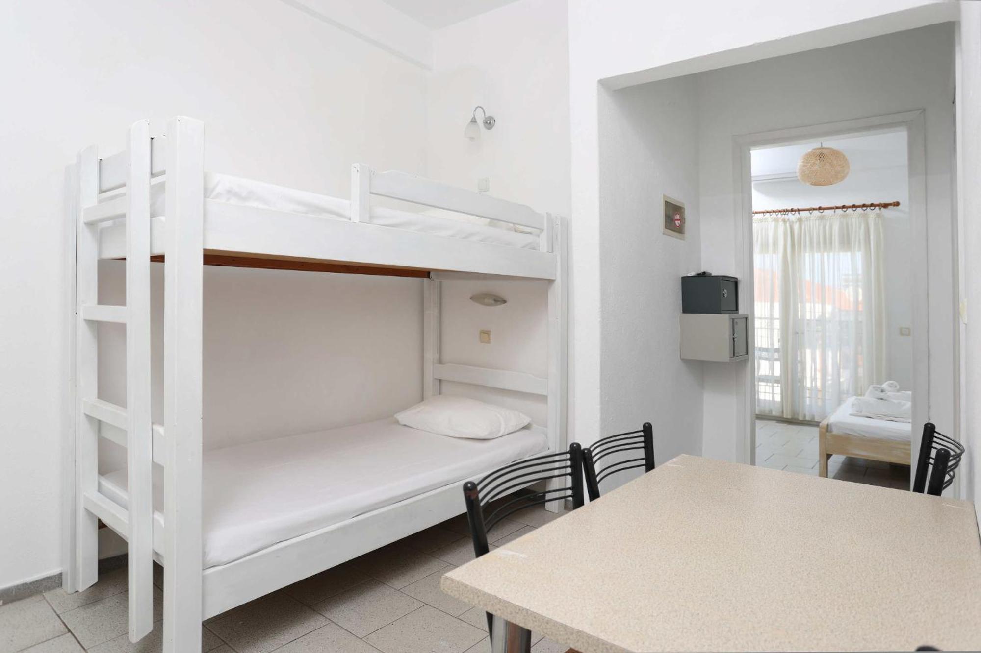 بوليخرونو Spanos Apartments Anna'S Lodge المظهر الخارجي الصورة