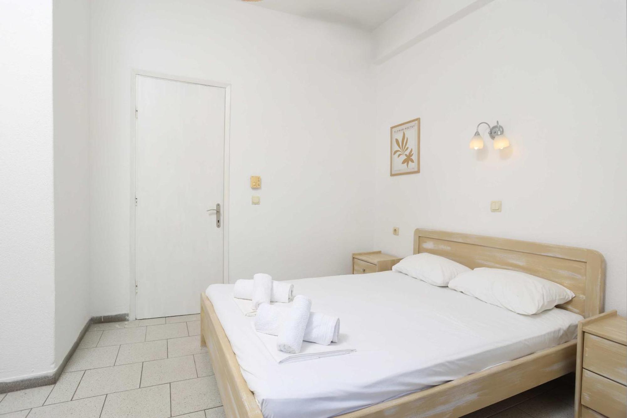 بوليخرونو Spanos Apartments Anna'S Lodge المظهر الخارجي الصورة